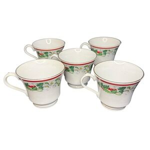 Lynns Fine China St. Maria Christmas Holly Tea Cups Set Of 5